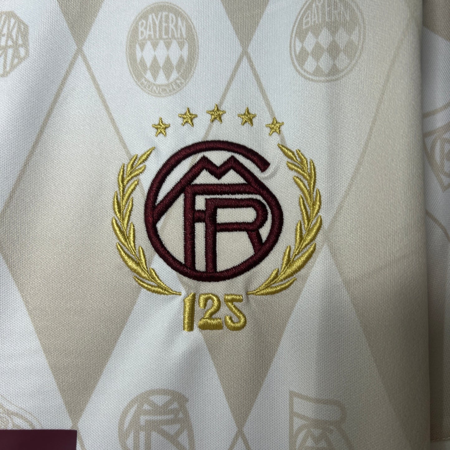 Bayern Múnich 2 Equipacion 25/26 Versión Hincha